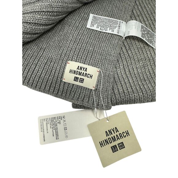 Uniqlo x Anya Hindmarch Light Grey Wool Blend Pocket Scarf 66x10 NWT - Picture 2 of 6